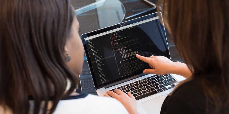 A Beginner's Guide to C#: What Is It and What Is It Used For? C#